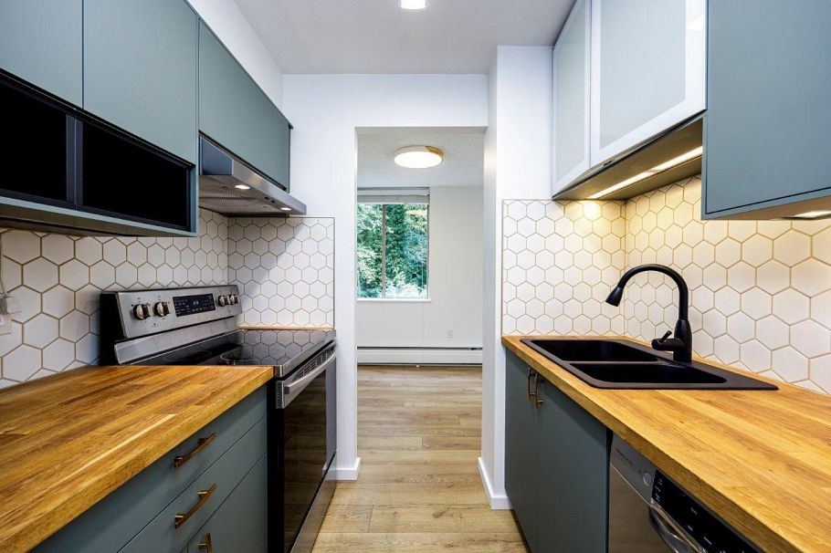 304 2008 Fullerton Avenue North Vancouver, BC - 9