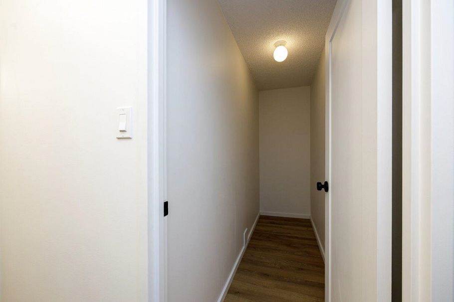 304 2008 Fullerton Avenue North Vancouver, BC - 17