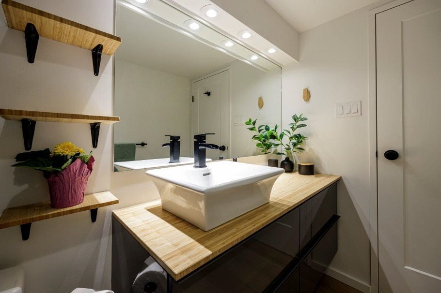 304 2008 Fullerton Avenue North Vancouver, BC - 16