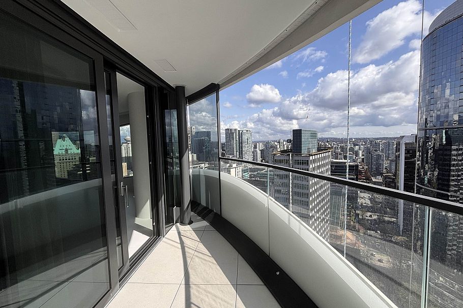 2702 1033 Nelson Street Vancouver, BC - 16