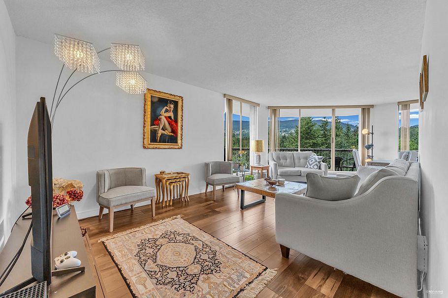 1404 2024 Fullerton Avenue North Vancouver, BC - 2