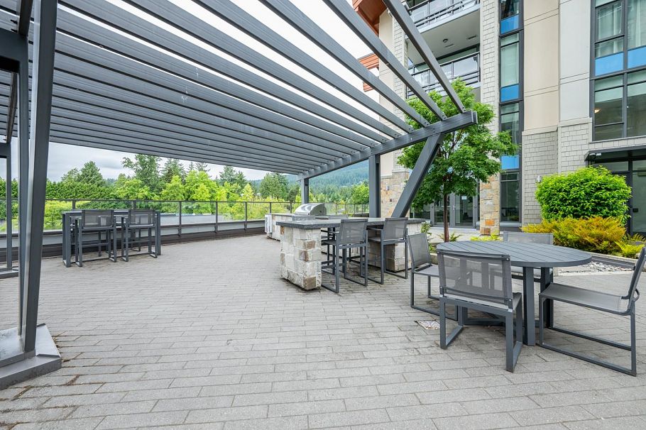 510 2780 Valley Centre Avenue North Vancouver, BC - 17