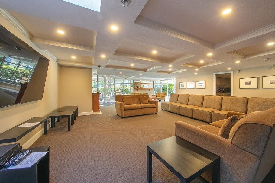 516 3608 Deercrest Drive North Vancouver, BC - 22