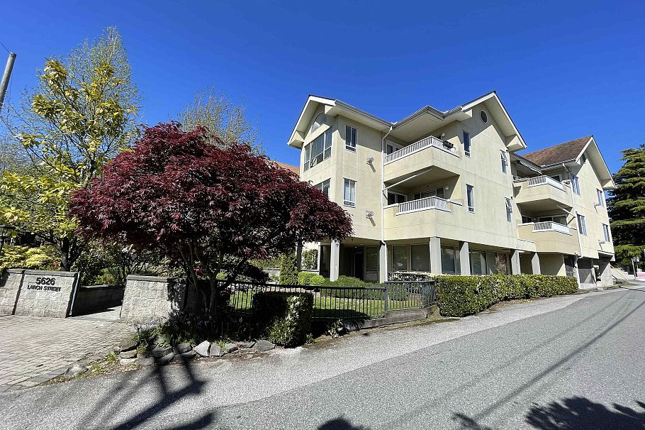 204 5626 Larch Street Vancouver, BC - 1