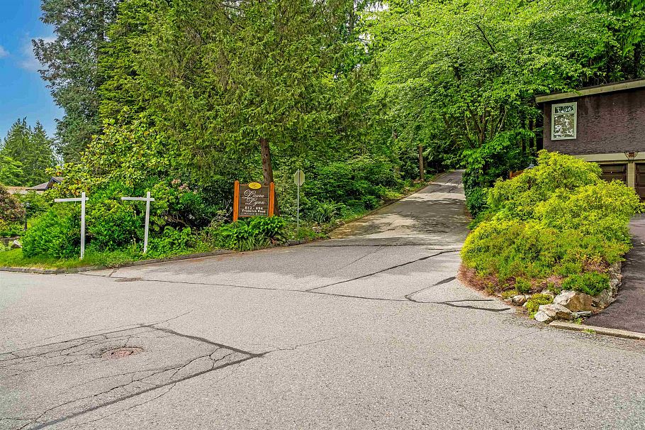 867 Frederick Road North Vancouver, BC - 39