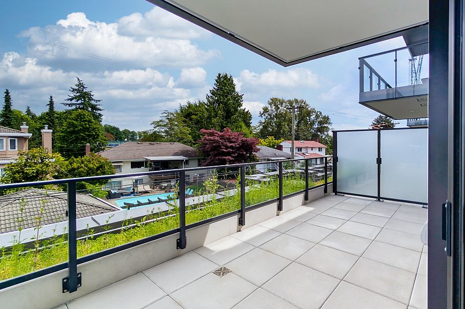 315 5212 Cambie Street Vancouver, BC - 2