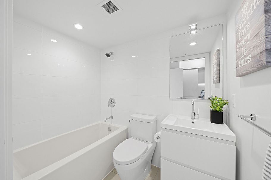 702 1133 Hornby Street Vancouver, BC - 20