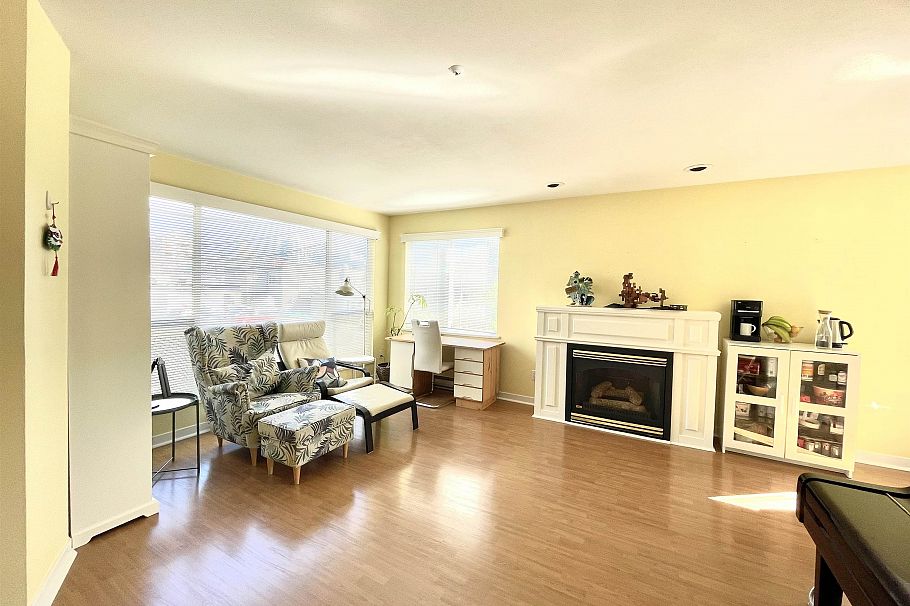 204 5626 Larch Street Vancouver, BC - 7