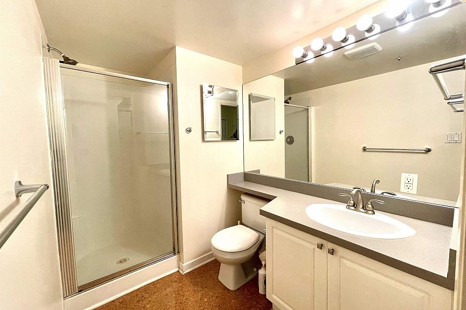 204 5626 Larch Street Vancouver, BC - 16