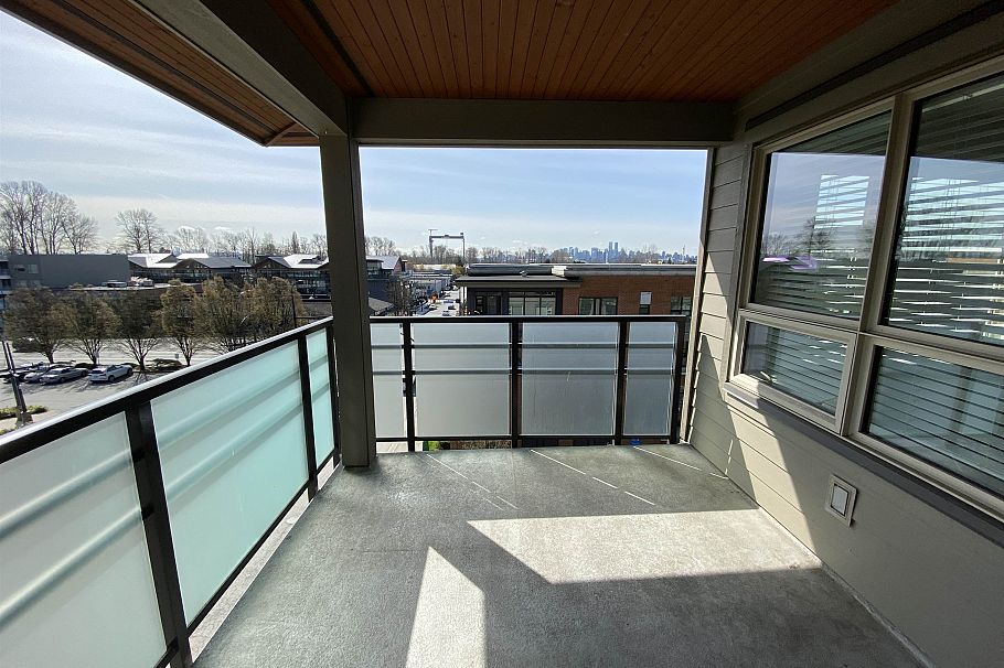 509 1679 Lloyd Avenue North Vancouver, BC - 1