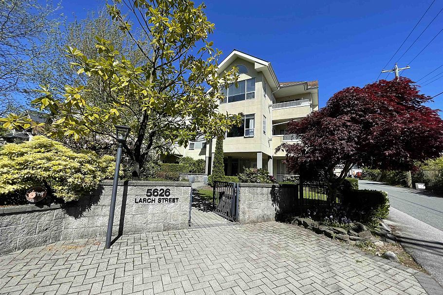 204 5626 Larch Street Vancouver, BC - 2