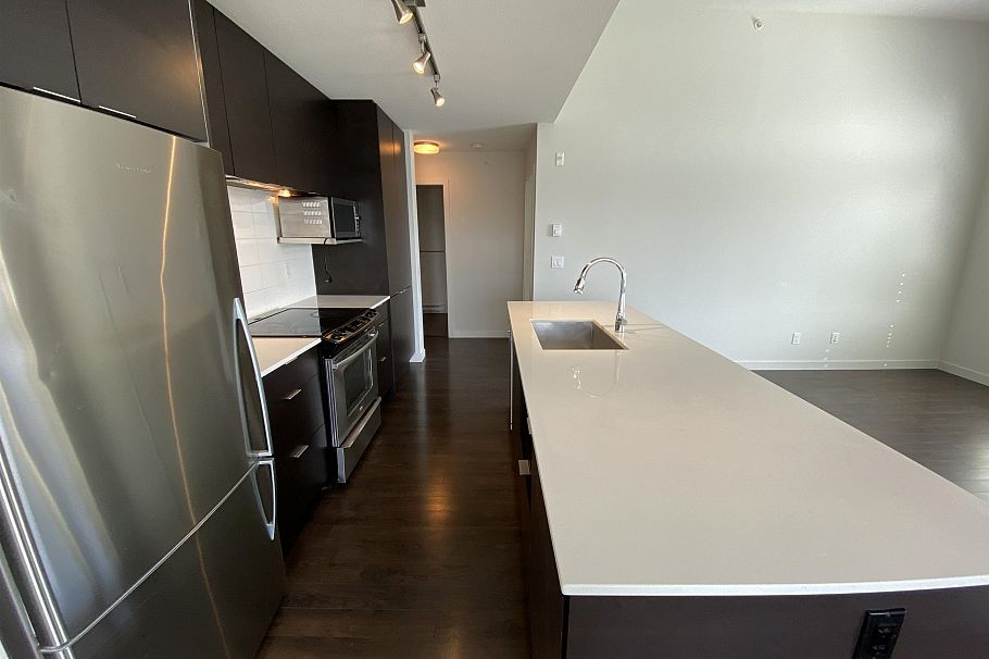 509 1679 Lloyd Avenue North Vancouver, BC - 6