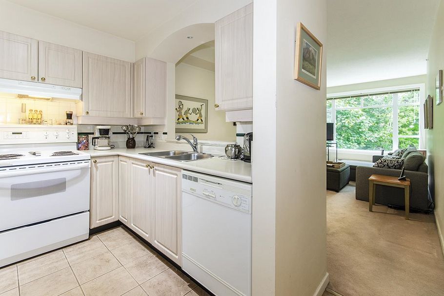 420 3600 Windcrest Drive North Vancouver, BC - 14