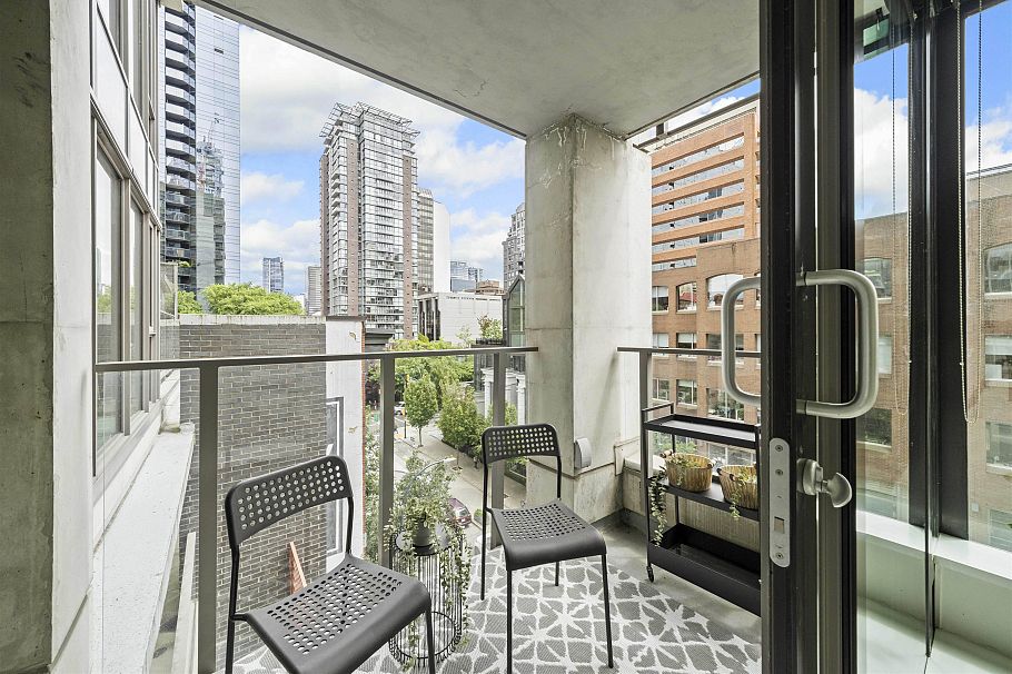 702 1133 Hornby Street Vancouver, BC - 25