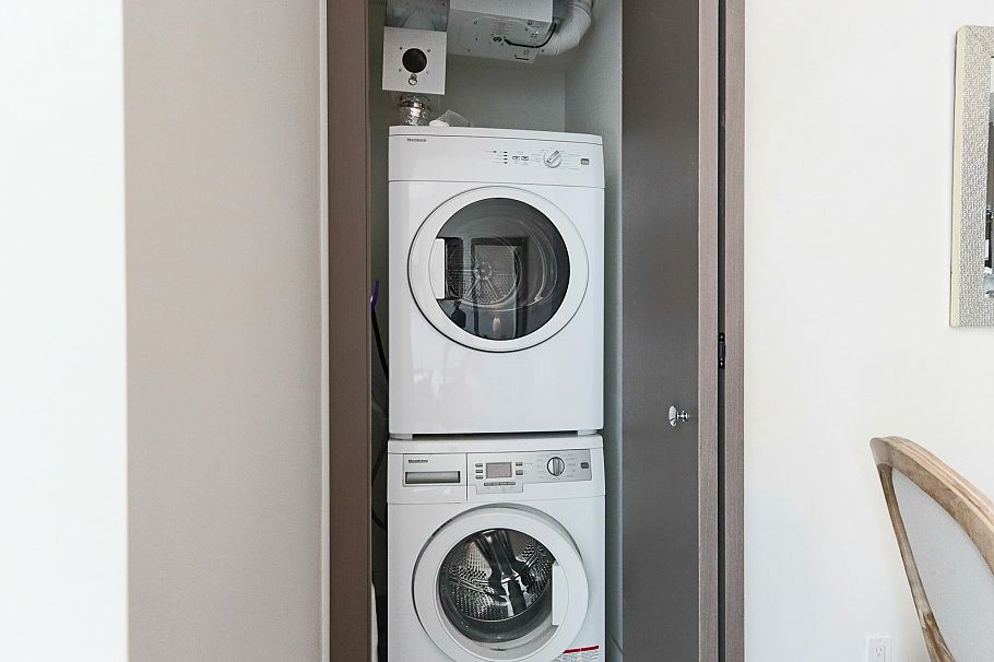 1507 68 Smithe Street Vancouver, BC - 15