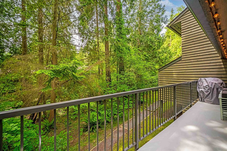 867 Frederick Road North Vancouver, BC - 37
