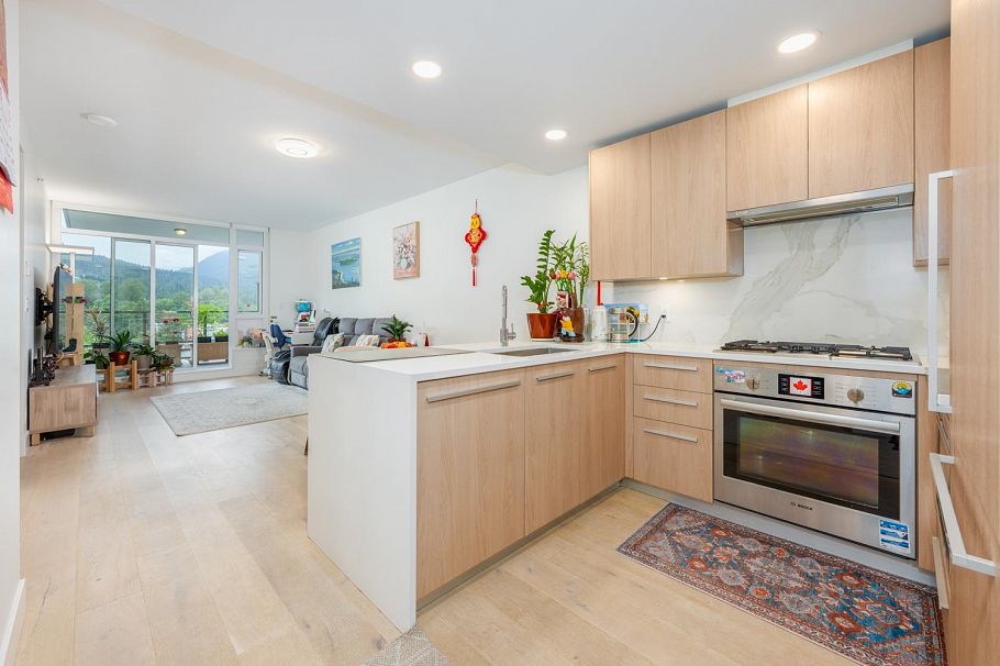 510 2780 Valley Centre Avenue North Vancouver, BC - 8