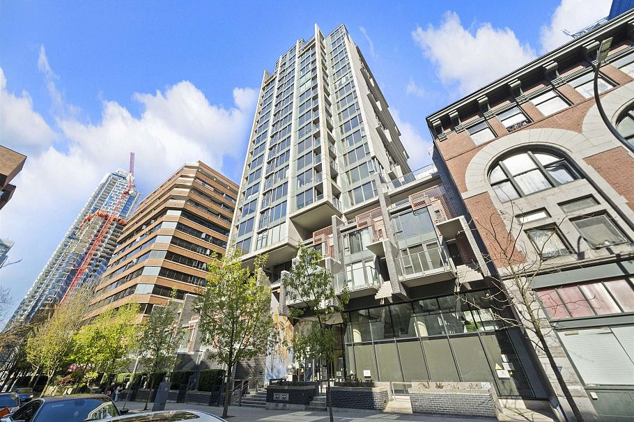 702 1133 Hornby Street Vancouver, BC - 1