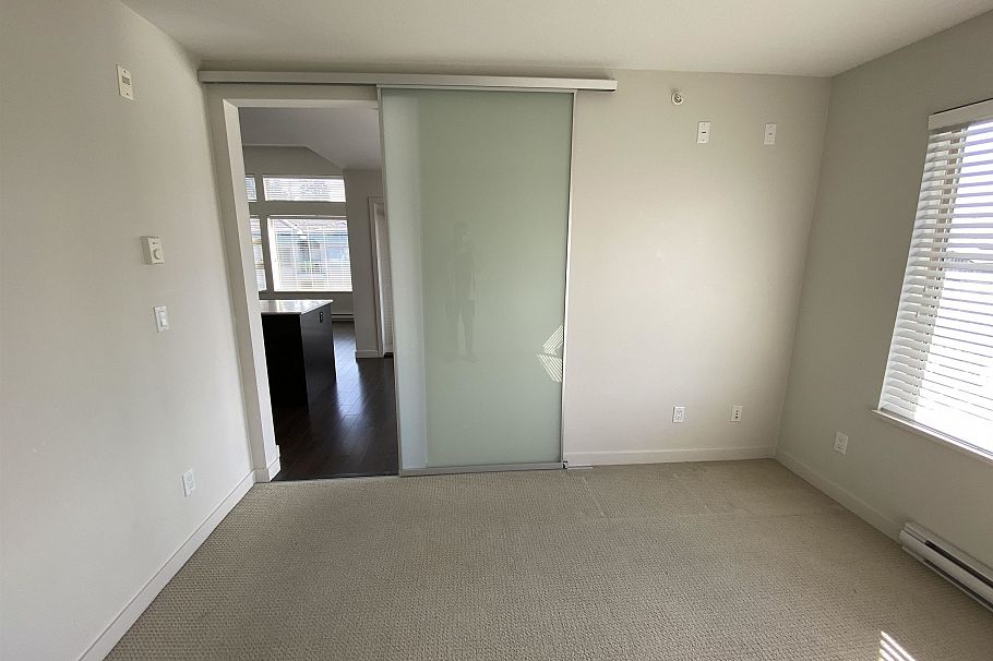 509 1679 Lloyd Avenue North Vancouver, BC - 10