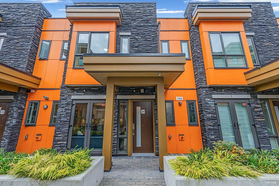 24 7565 Oak Street Vancouver, BC - 3
