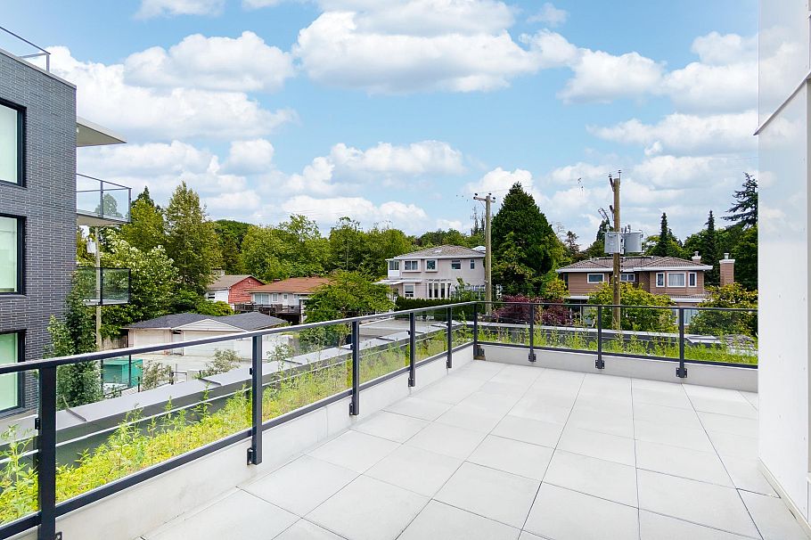 315 5212 Cambie Street Vancouver, BC - 3