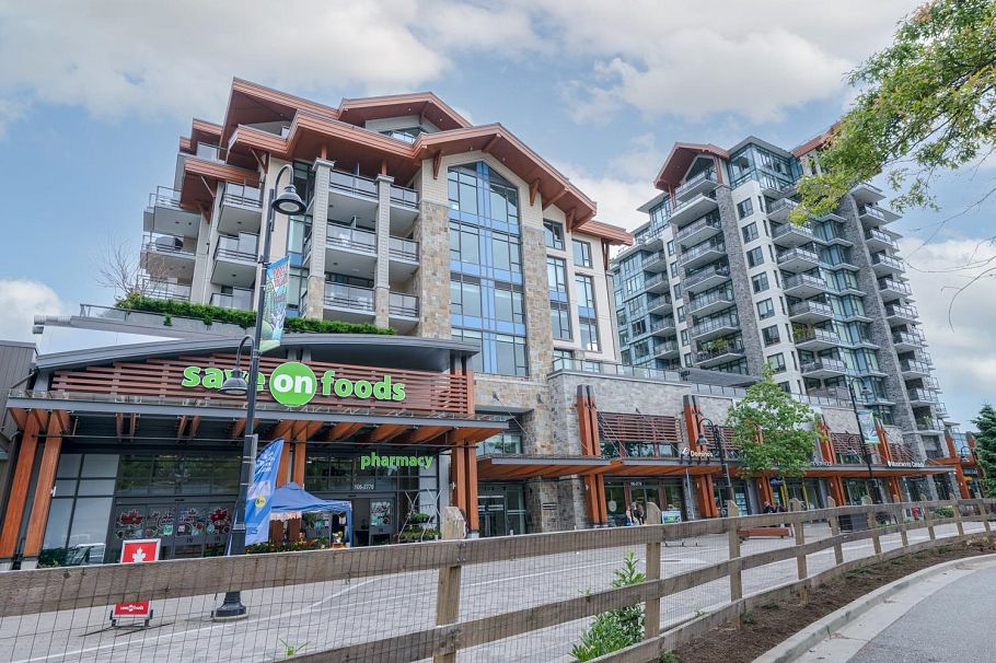 510 2780 Valley Centre Avenue North Vancouver, BC - 1