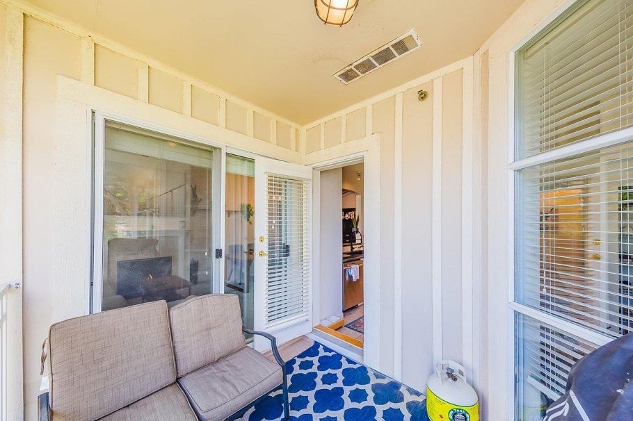 516 3608 Deercrest Drive North Vancouver, BC - 19