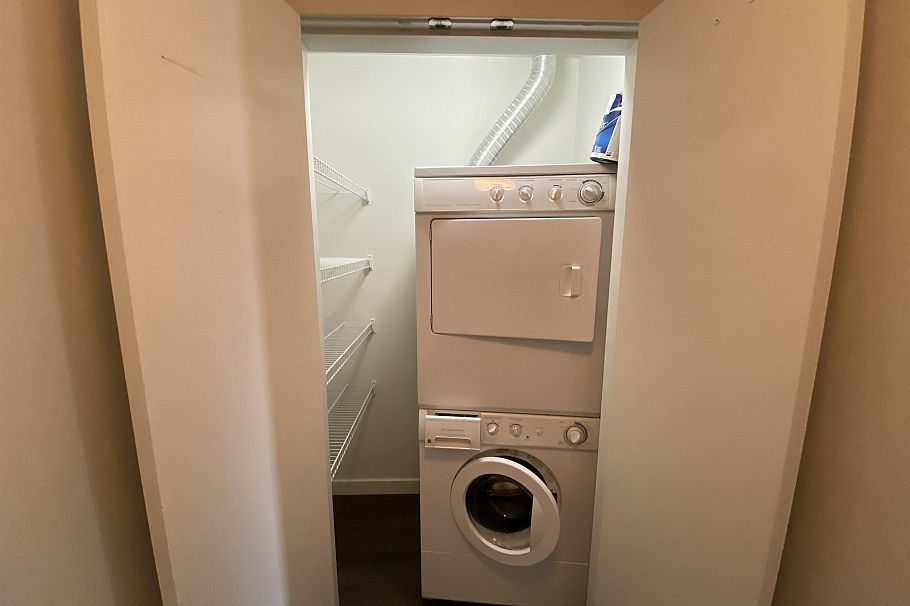 509 1679 Lloyd Avenue North Vancouver, BC - 12