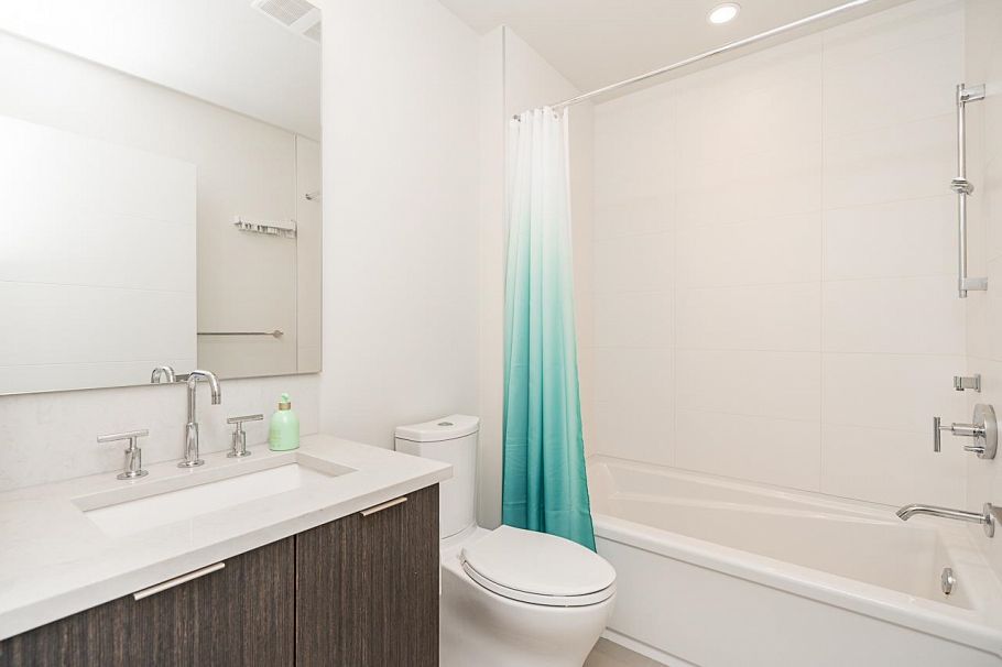 5518 Oak Street Vancouver, BC - 18