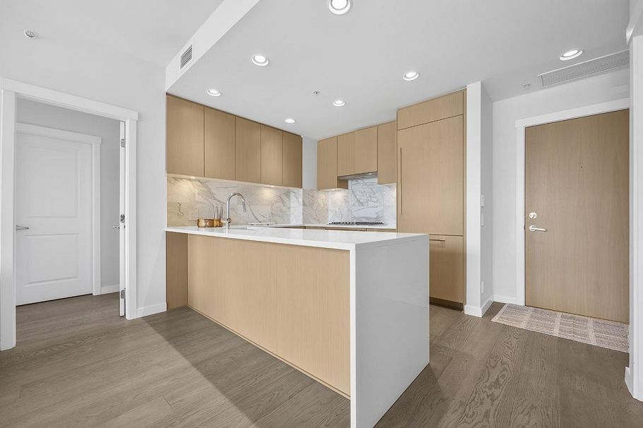 805 3533 Ross Drive Vancouver, BC - 6