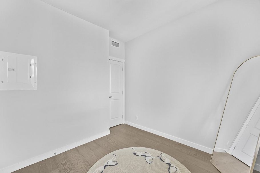 805 3533 Ross Drive Vancouver, BC - 14