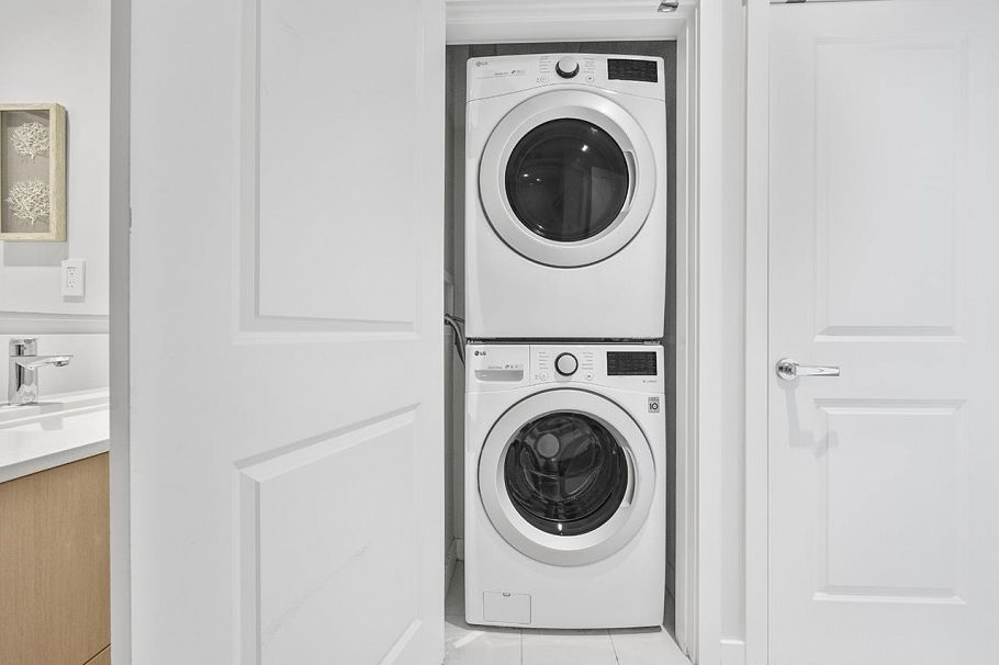 805 3533 Ross Drive Vancouver, BC - 21