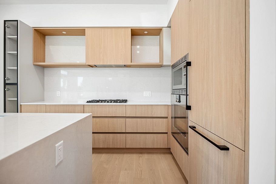 112 715 W 49th Avenue Vancouver, BC - 13