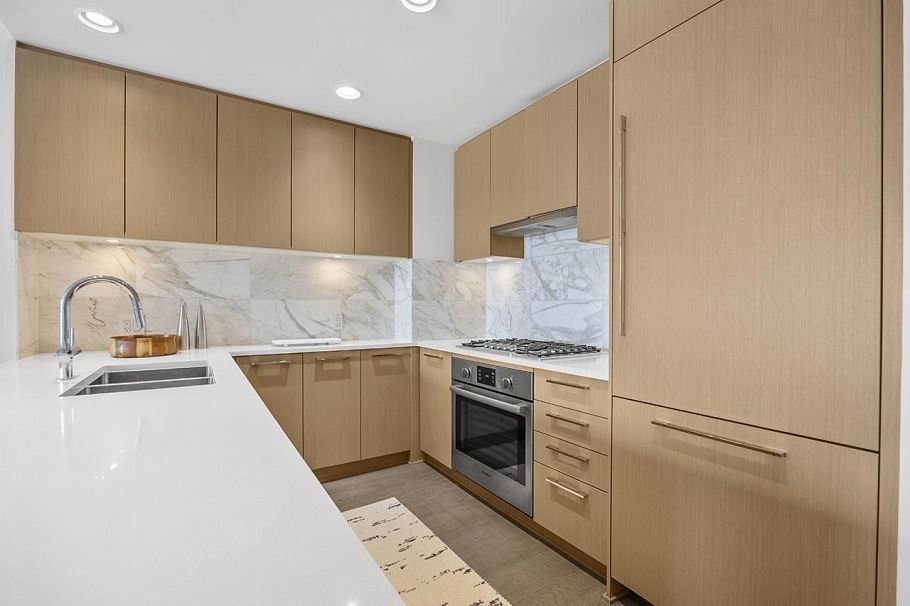 805 3533 Ross Drive Vancouver, BC - 5