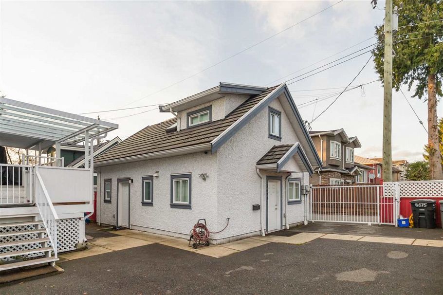 5675 Rupert Street Vancouver, BC - 6