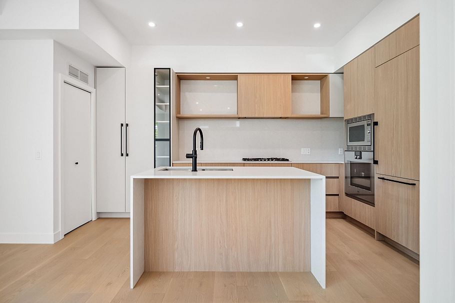 112 715 W 49th Avenue Vancouver, BC - 15