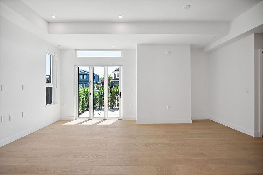 112 715 W 49th Avenue Vancouver, BC - 7