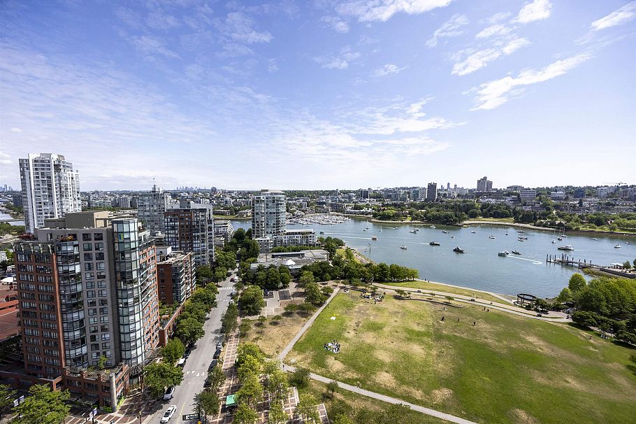 2505 388 Drake Street Vancouver, BC - 3