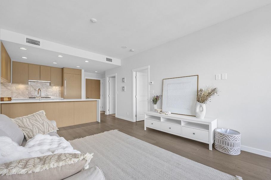 805 3533 Ross Drive Vancouver, BC - 11