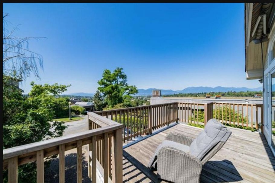 1997 W 35th Avenue Vancouver, BC - 2