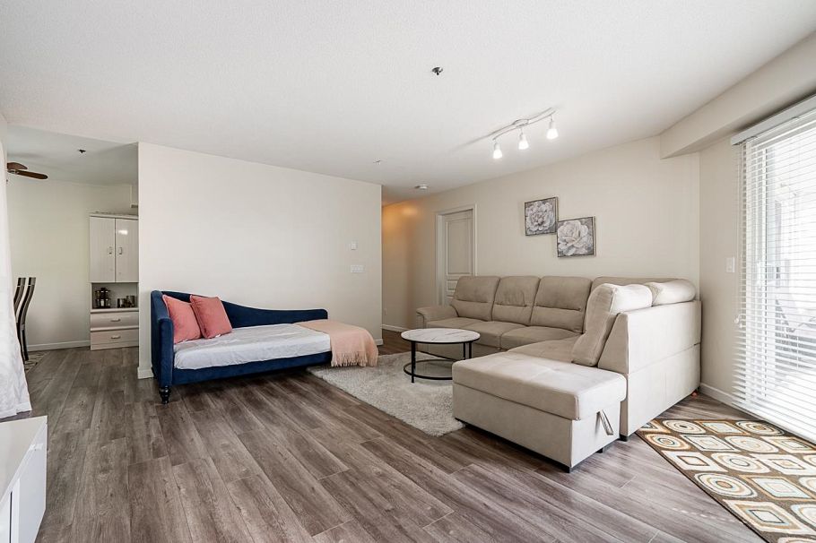 64 2727 E Kent Avenue North Vancouver, BC - 1