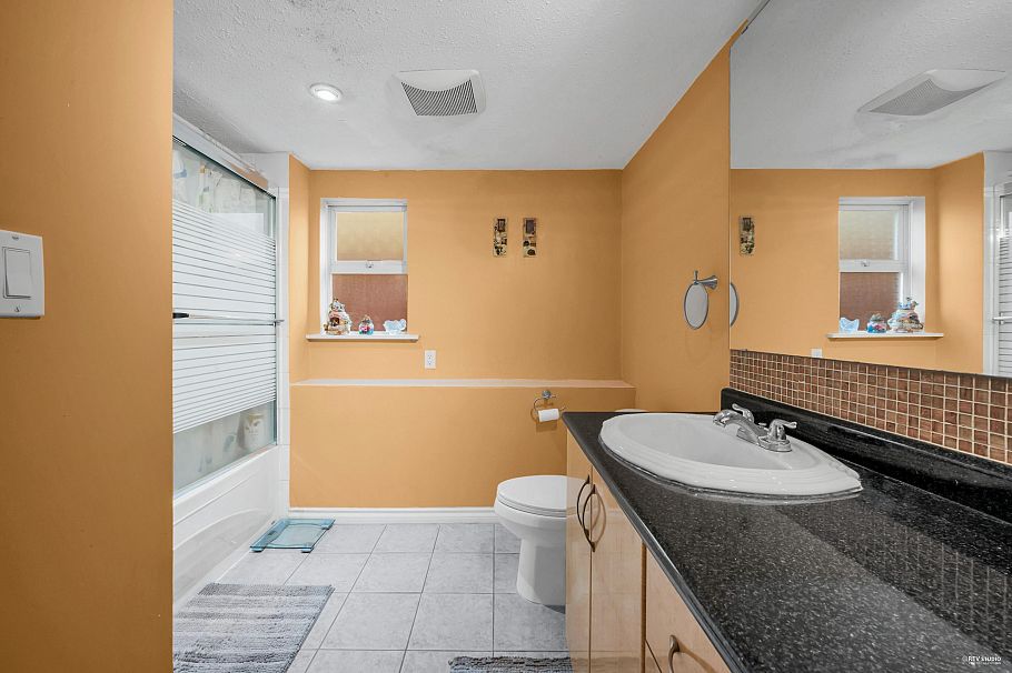 2785 W 20th Avenue Vancouver, BC - 17