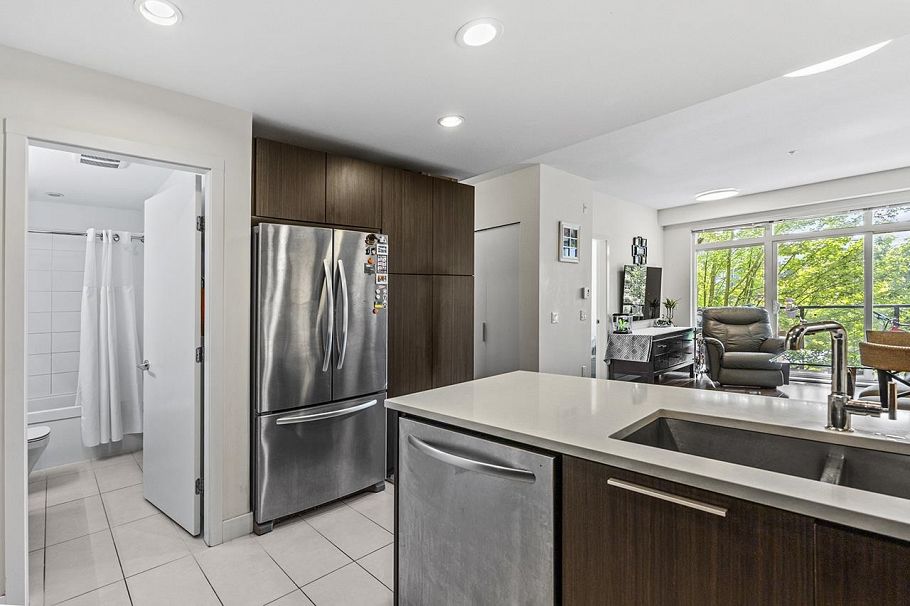 303 6033 Gray Avenue Vancouver, BC - 5