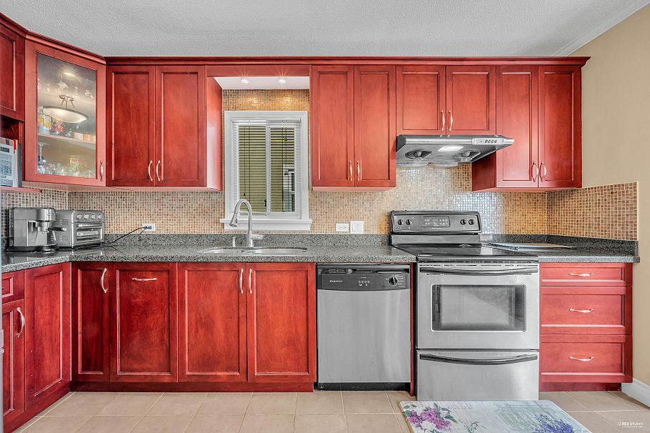 2785 W 20th Avenue Vancouver, BC - 5