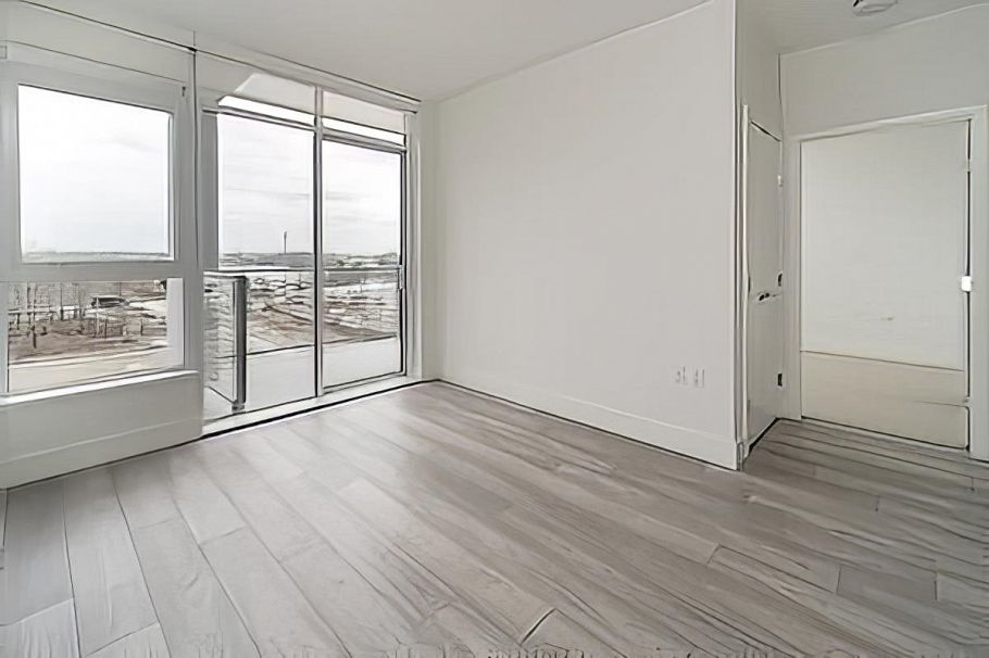 804 3581 E Kent Avenue North Vancouver, BC - 9