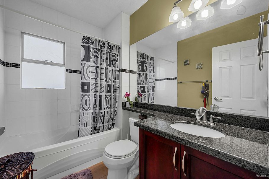 2785 W 20th Avenue Vancouver, BC - 11