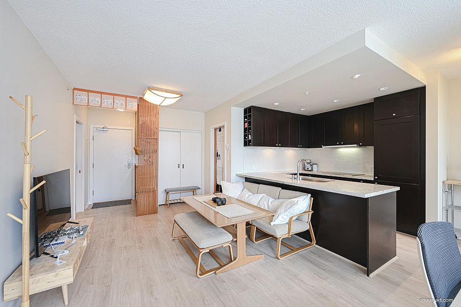 1403 821 Cambie Street Vancouver, BC - 1