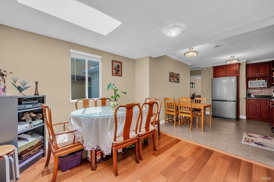 2785 W 20th Avenue Vancouver, BC - 9