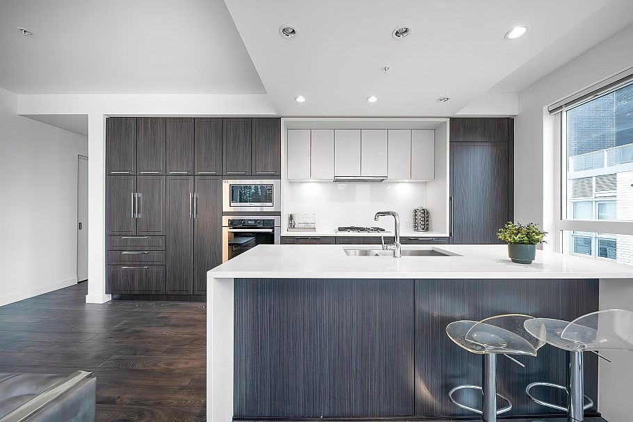 505 6677 Cambie Street Vancouver, BC - 4