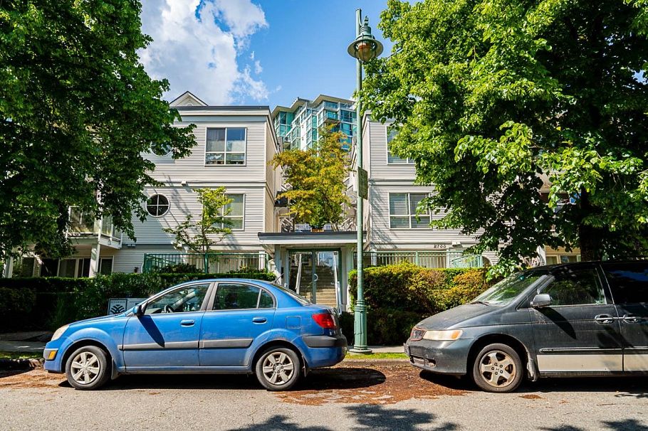 64 2727 E Kent Avenue North Vancouver, BC - 27